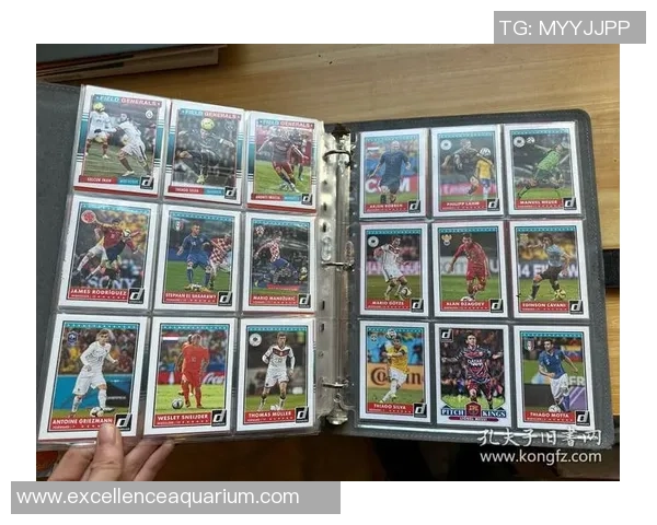 足球日版球星卡收藏价值与经典设计全解析